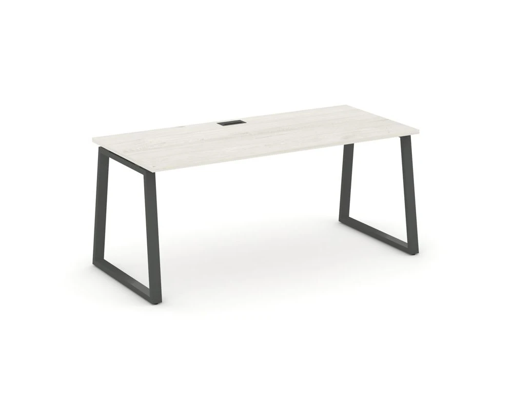 Стол письменный опоры трапеция 1380x700x750 Стайл Проджект Директ / Style Project Direct