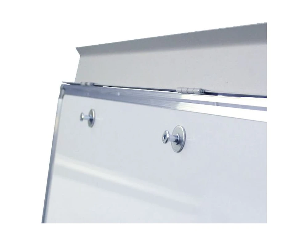 Доска флипчарт BRAUBERG магнитно маркерная 70х100 с держателями для бумаги